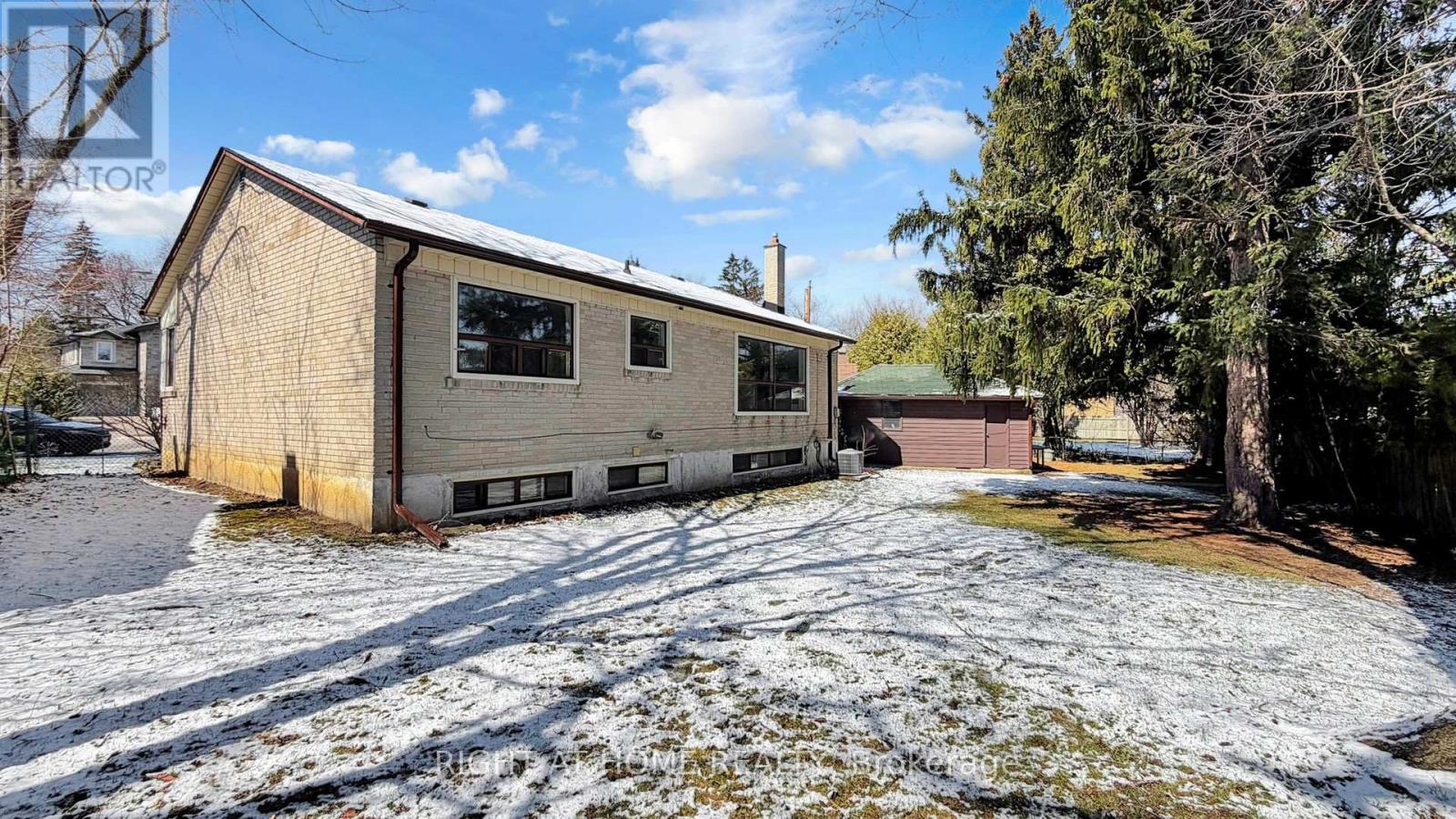 33 Sanderling Place, Toronto, Ontario  M3C 2J2 - Photo 48 - C12977884