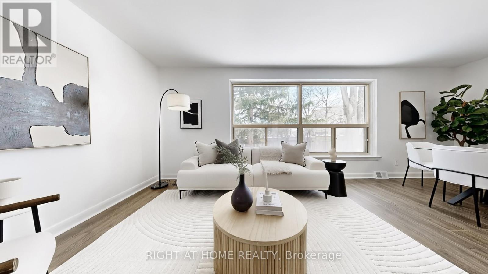 33 Sanderling Place, Toronto, Ontario  M3C 2J2 - Photo 7 - C12977884