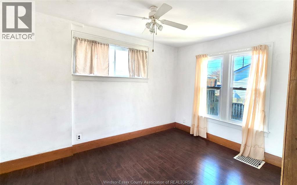 1068 Giles East Unit# Main, Windsor, Ontario  N9A 4G3 - Photo 4 - 26007660