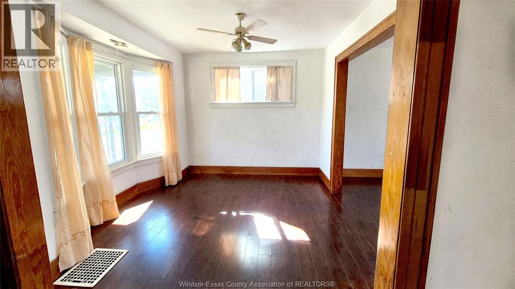 1068 Giles East Unit# Main, Windsor, Ontario  N9A 4G3 - Photo 5 - 26007660