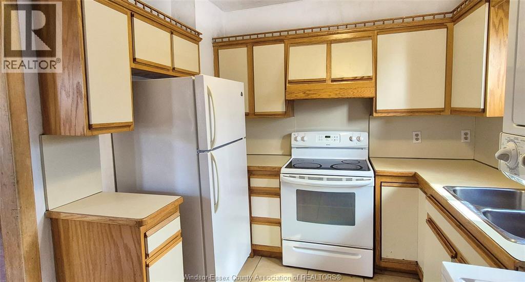 1068 Giles East Unit# Main, Windsor, Ontario  N9A 4G3 - Photo 6 - 26007660