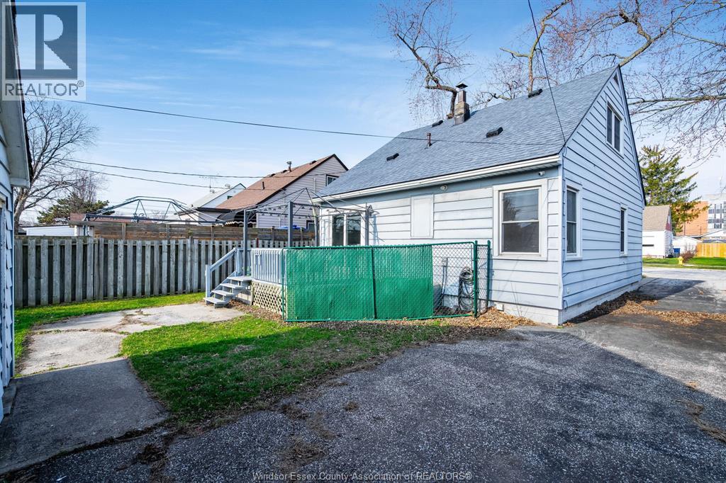 3759 Whitney, Windsor, Ontario  N9C 2C5 - Photo 20 - 26007589