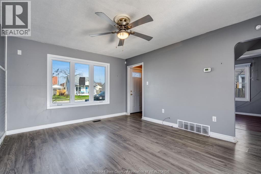 3759 Whitney, Windsor, Ontario  N9C 2C5 - Photo 4 - 26007589