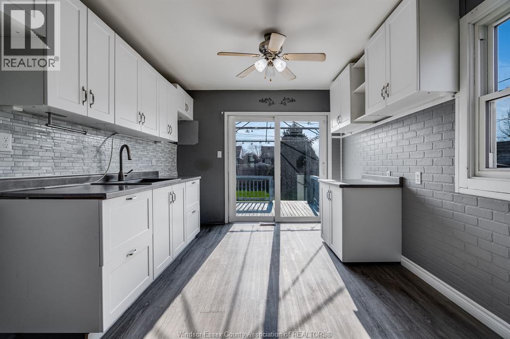 3759 Whitney, Windsor, Ontario  N9C 2C5 - Photo 5 - 26007589