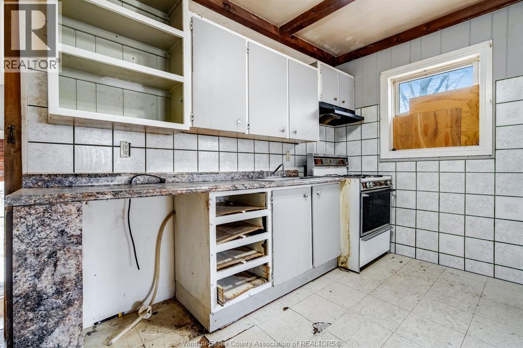 1541 Albert, Windsor, Ontario N8Y 3R3 - Photo 6 - 26007573