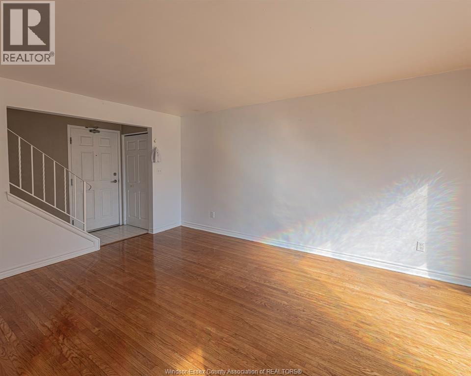 1900 Columbia Court Unit# 44, Windsor, Ontario  N9E 1B1 - Photo 2 - 26007560