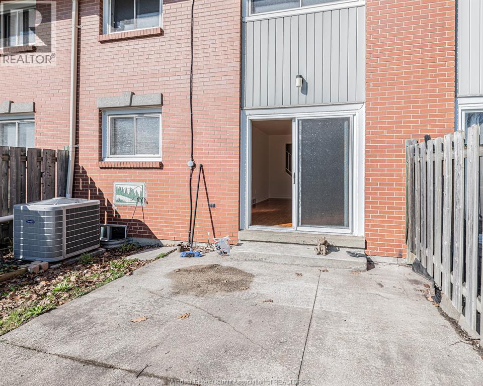 1900 Columbia Court Unit# 44, Windsor, Ontario  N9E 1B1 - Photo 28 - 26007560