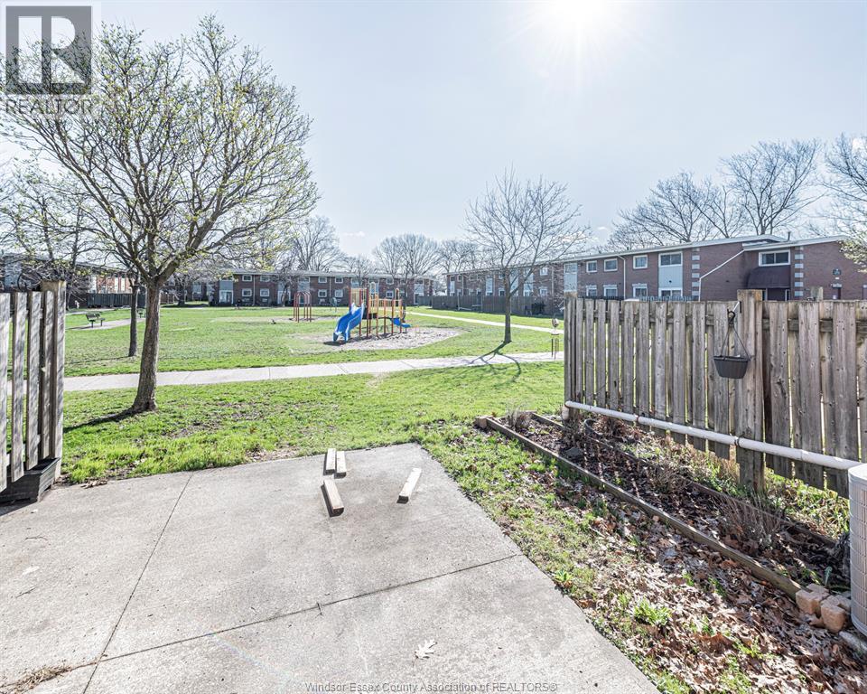 1900 Columbia Court Unit# 44, Windsor, Ontario  N9E 1B1 - Photo 29 - 26007560