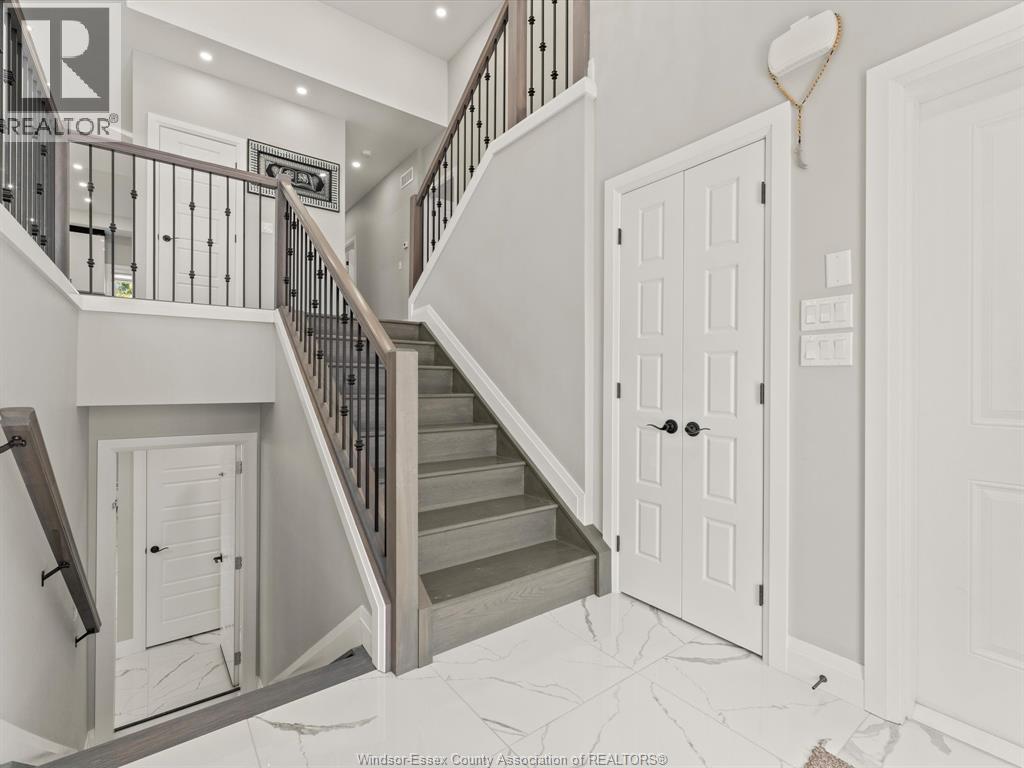 1320 Grand Marais Road East, Windsor, Ontario  N8W 1W2 - Photo 4 - 26007547