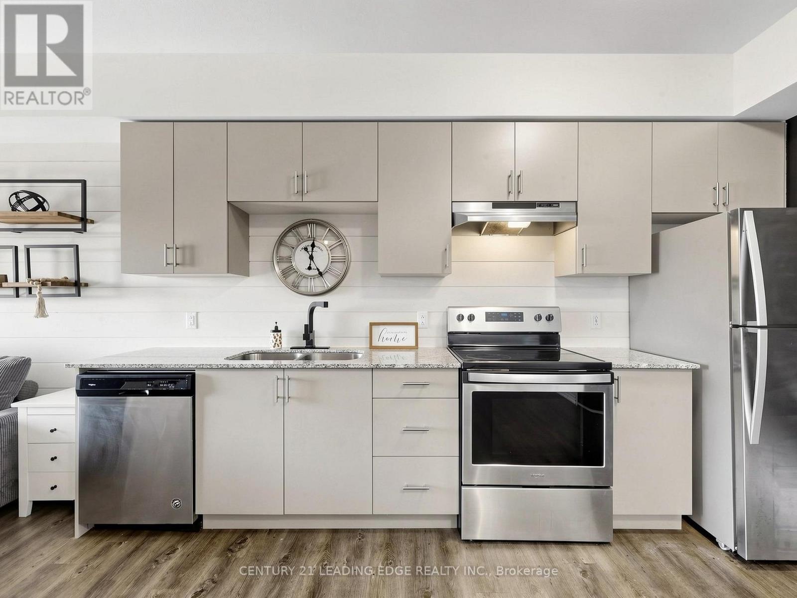 415 - 290 Liberty Street N, Clarington, Ontario  L1C 0V5 - Photo 6 - E12977804