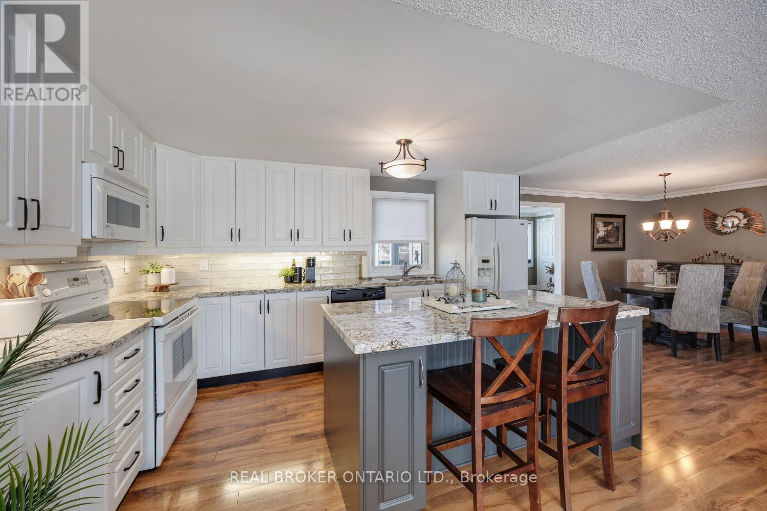 22 Champlain Court, Clarington, Ontario  L1B 1A5 - Photo 6 - E12976780