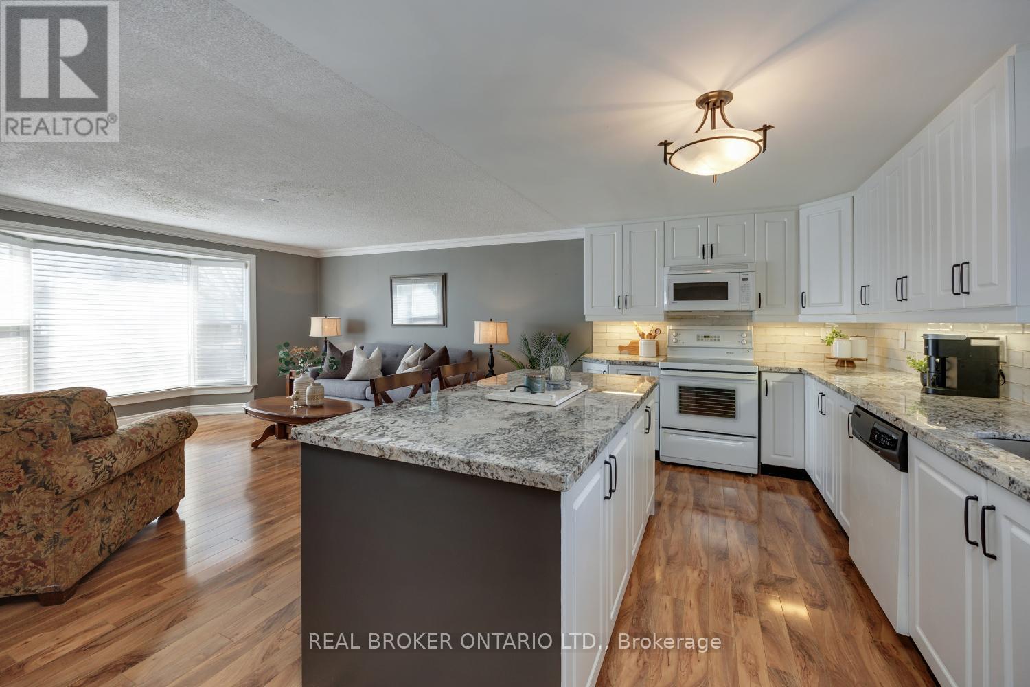 22 Champlain Court, Clarington, Ontario  L1B 1A5 - Photo 8 - E12976780