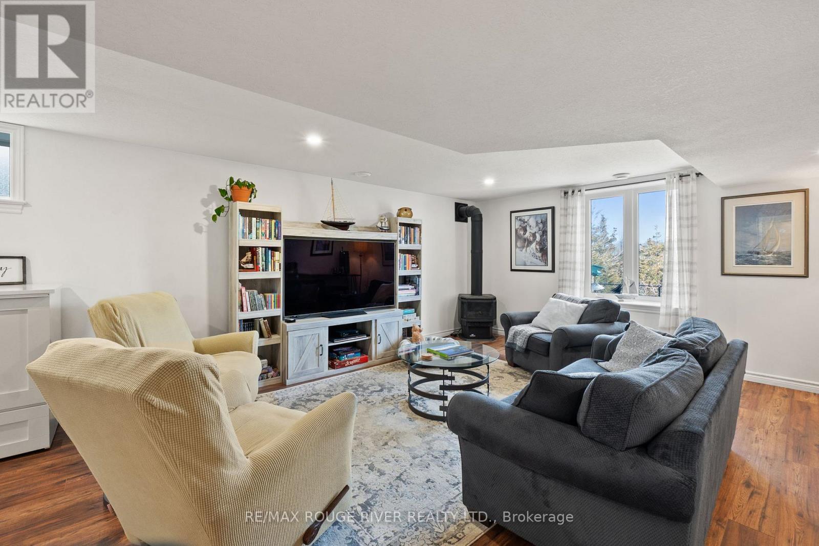 124 Brennan Crescent, Loyalist, Ontario K0H 2H0 - Photo 35 - X12977872