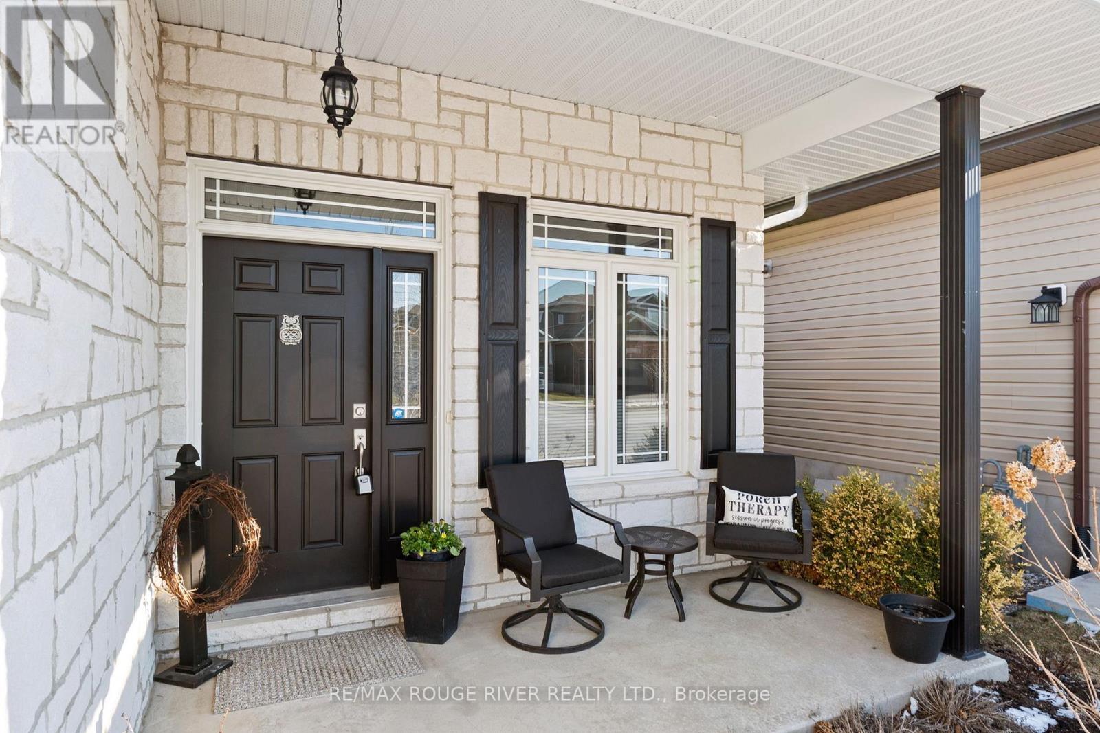 124 Brennan Crescent, Loyalist, Ontario K0H 2H0 - Photo 5 - X12977872