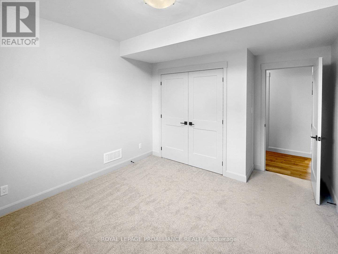 37 Deerview Drive, Quinte West, Ontario  K8V 5P4 - Photo 38 - X12538132