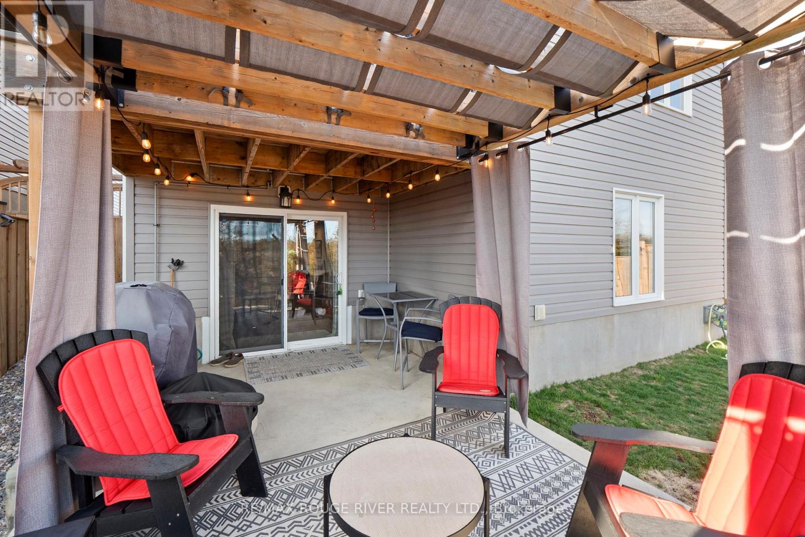 124 Brennan Crescent, Loyalist, Ontario K0H 2H0 - Photo 41 - X12977872