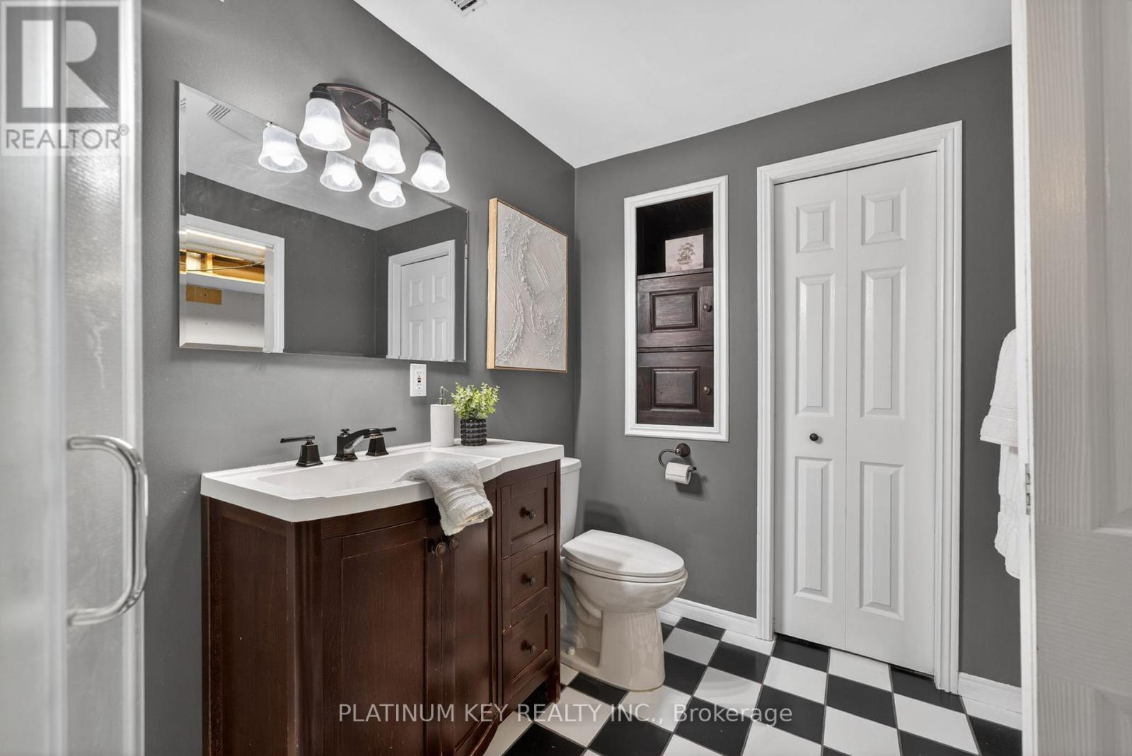 229 Southfield Drive, Strathroy-Caradoc, Ontario  N7G 3V3 - Photo 22 - X12976580