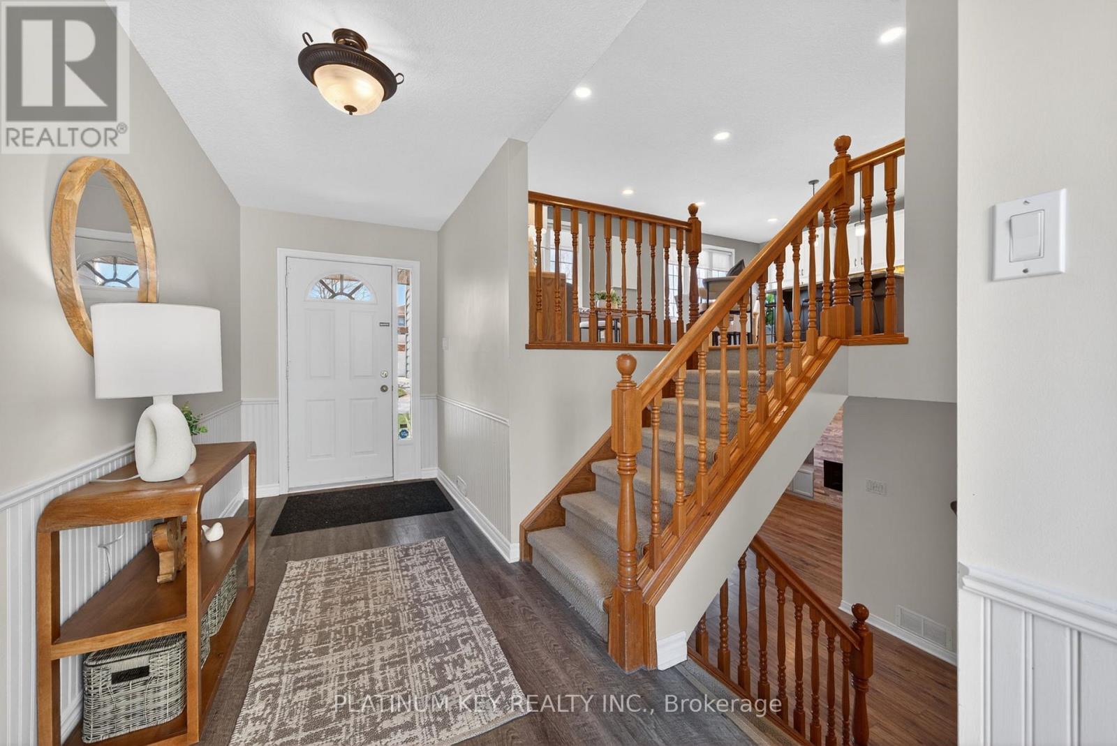 229 Southfield Drive, Strathroy-Caradoc, Ontario  N7G 3V3 - Photo 3 - X12976580