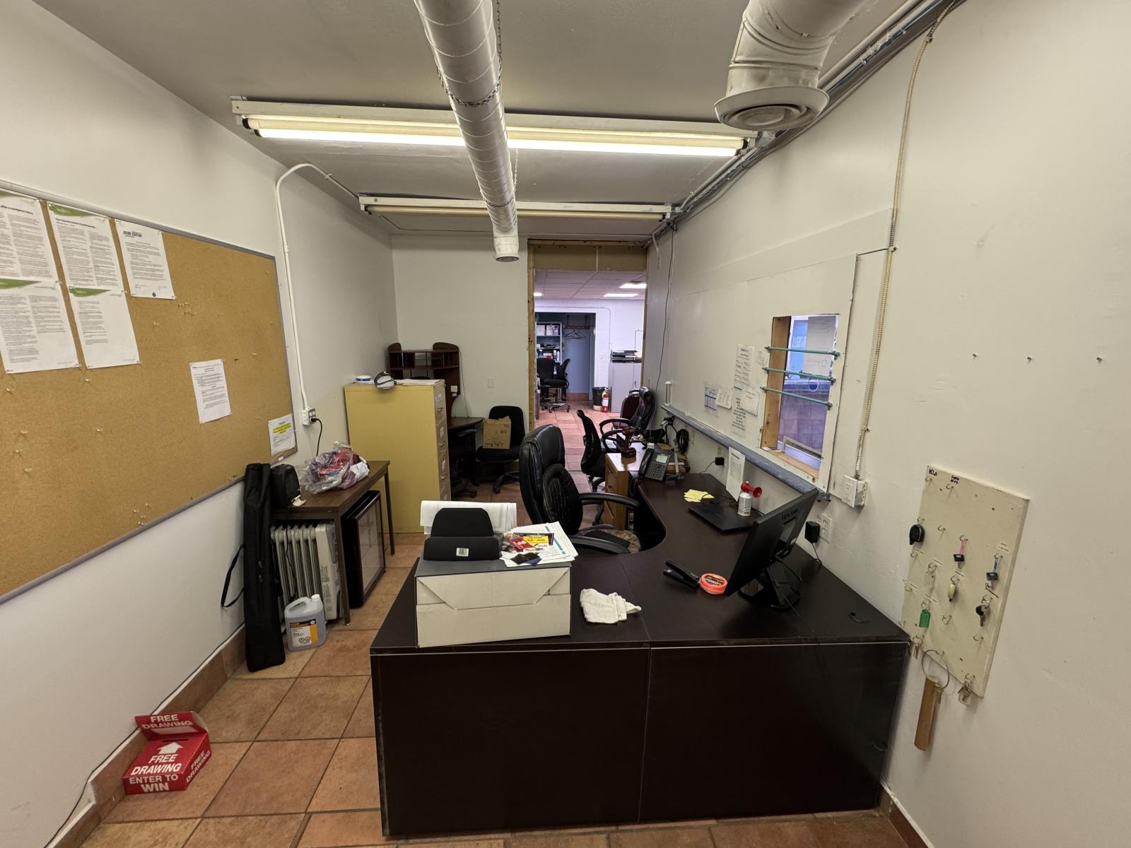 100 100, 10325-10335  95 Street Nw, Edmonton, Alberta  T5H 2B6 - Photo 24 - 44673312