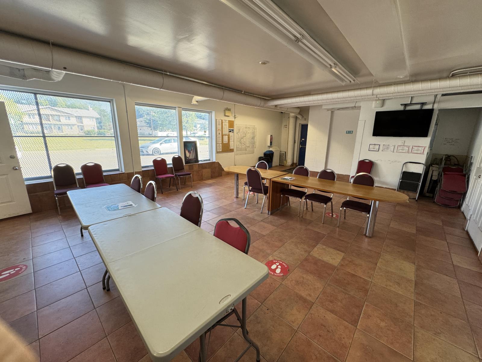 100 100, 10325-10335  95 Street Nw, Edmonton, Alberta  T5H 2B6 - Photo 4 - 44673312