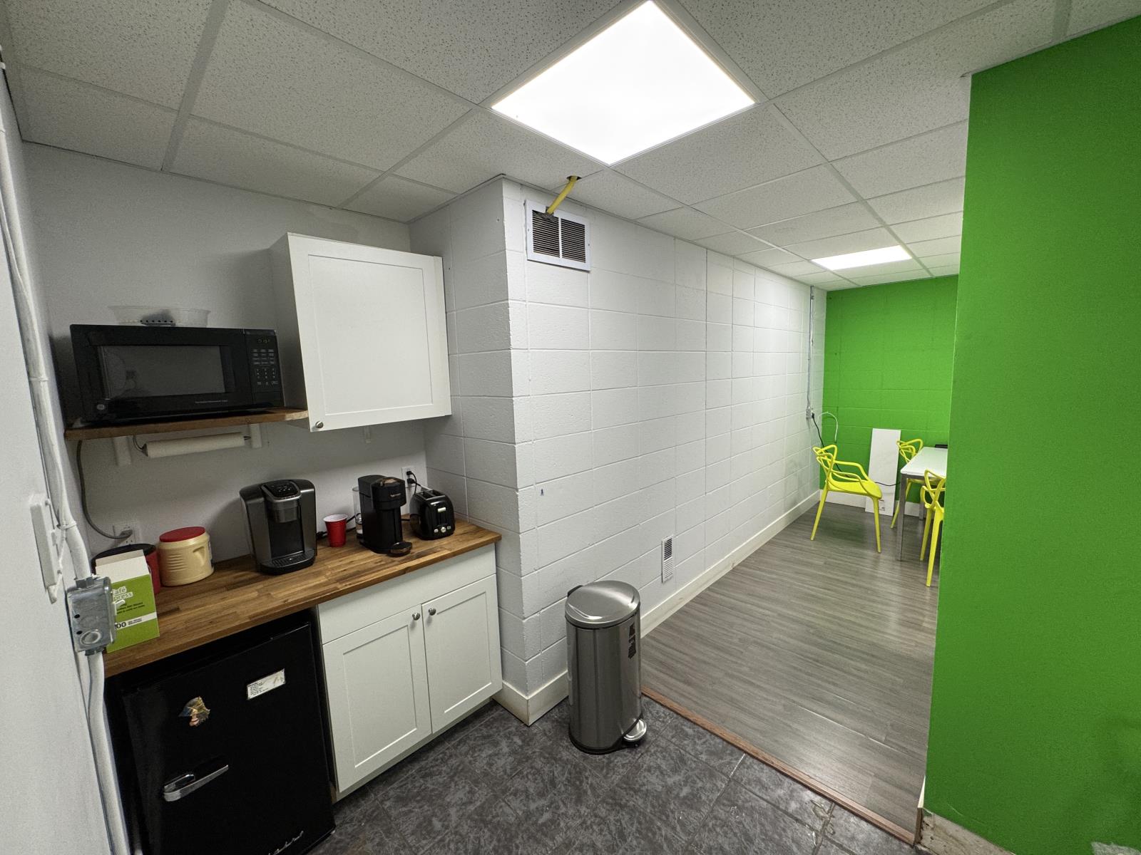 100 100, 10325-10335  95 Street Nw, Edmonton, Alberta  T5H 2B6 - Photo 6 - 44673312