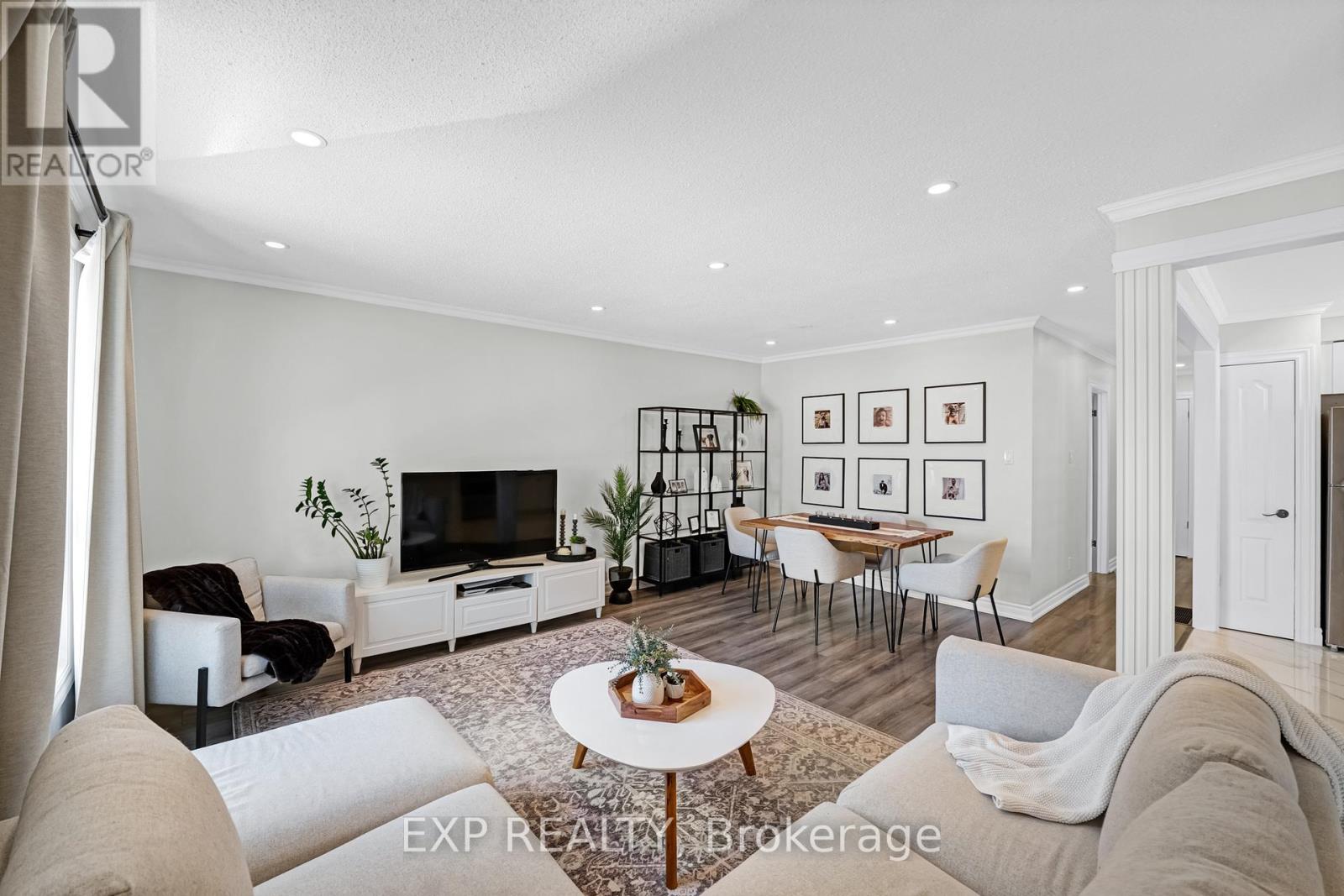 20 Longview Drive, Bradford West Gwillimbury (Bradford), Ontario  L3Z 2H2 - Photo 13 - N12975096