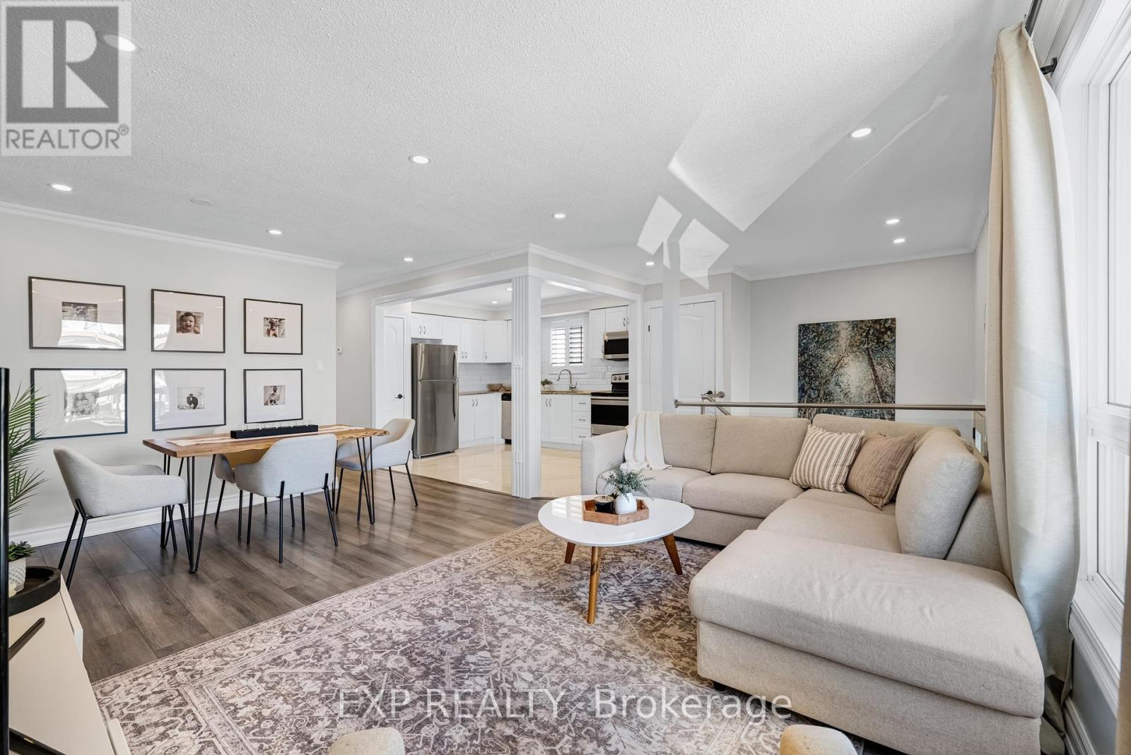 20 Longview Drive, Bradford West Gwillimbury (Bradford), Ontario  L3Z 2H2 - Photo 14 - N12975096