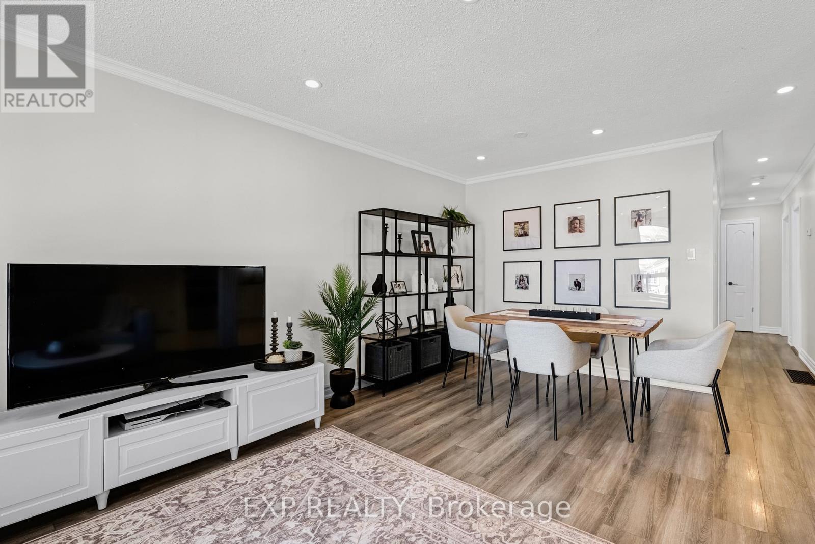 20 Longview Drive, Bradford West Gwillimbury (Bradford), Ontario  L3Z 2H2 - Photo 16 - N12975096