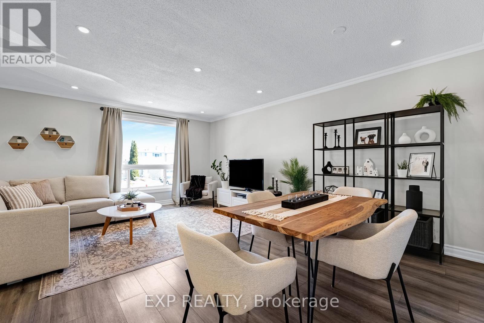 20 Longview Drive, Bradford West Gwillimbury (Bradford), Ontario  L3Z 2H2 - Photo 19 - N12975096