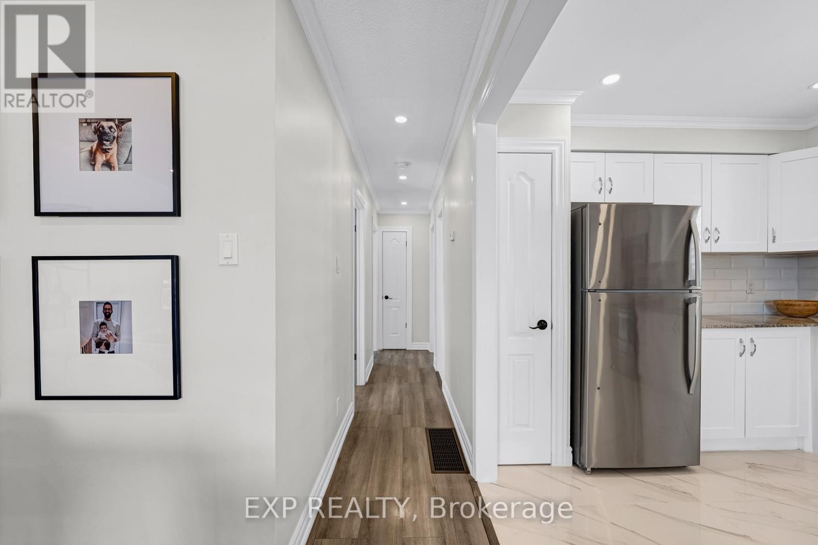 20 Longview Drive, Bradford West Gwillimbury (Bradford), Ontario  L3Z 2H2 - Photo 20 - N12975096