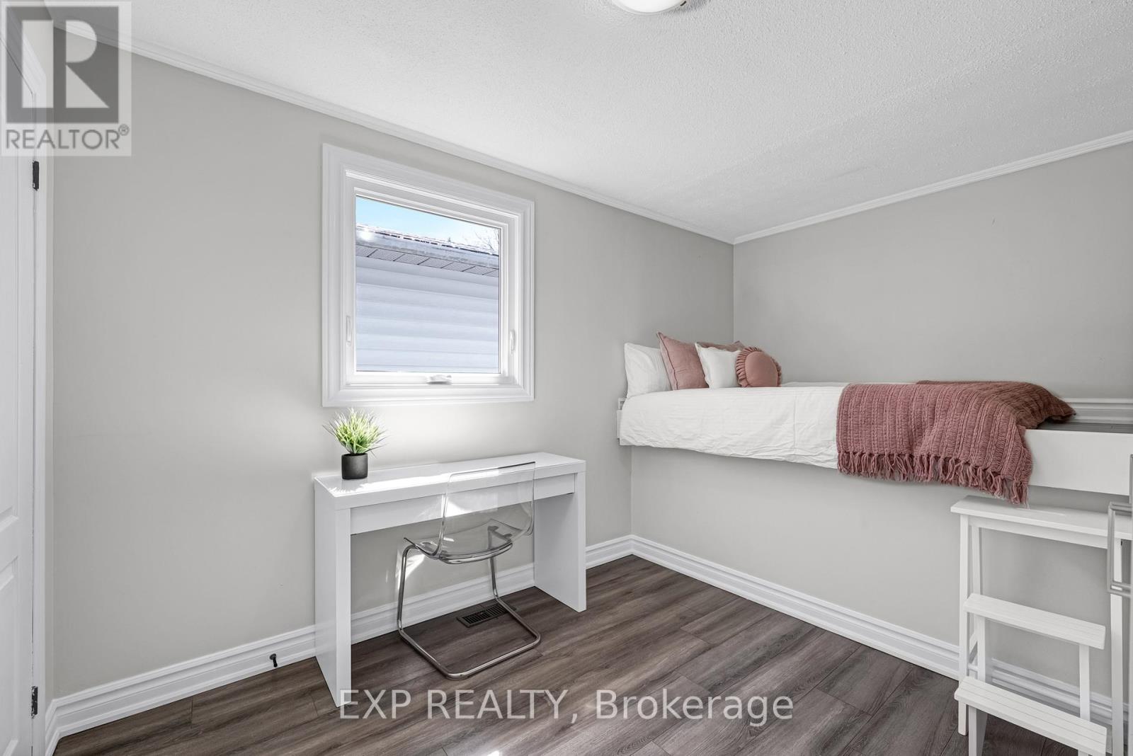 20 Longview Drive, Bradford West Gwillimbury (Bradford), Ontario  L3Z 2H2 - Photo 24 - N12975096