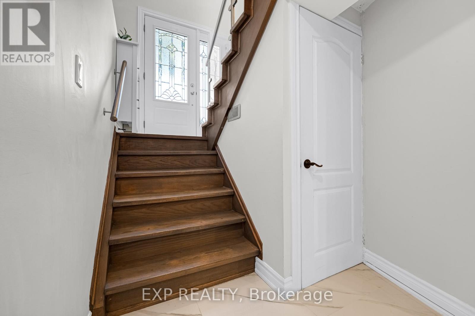 20 Longview Drive, Bradford West Gwillimbury (Bradford), Ontario  L3Z 2H2 - Photo 30 - N12975096