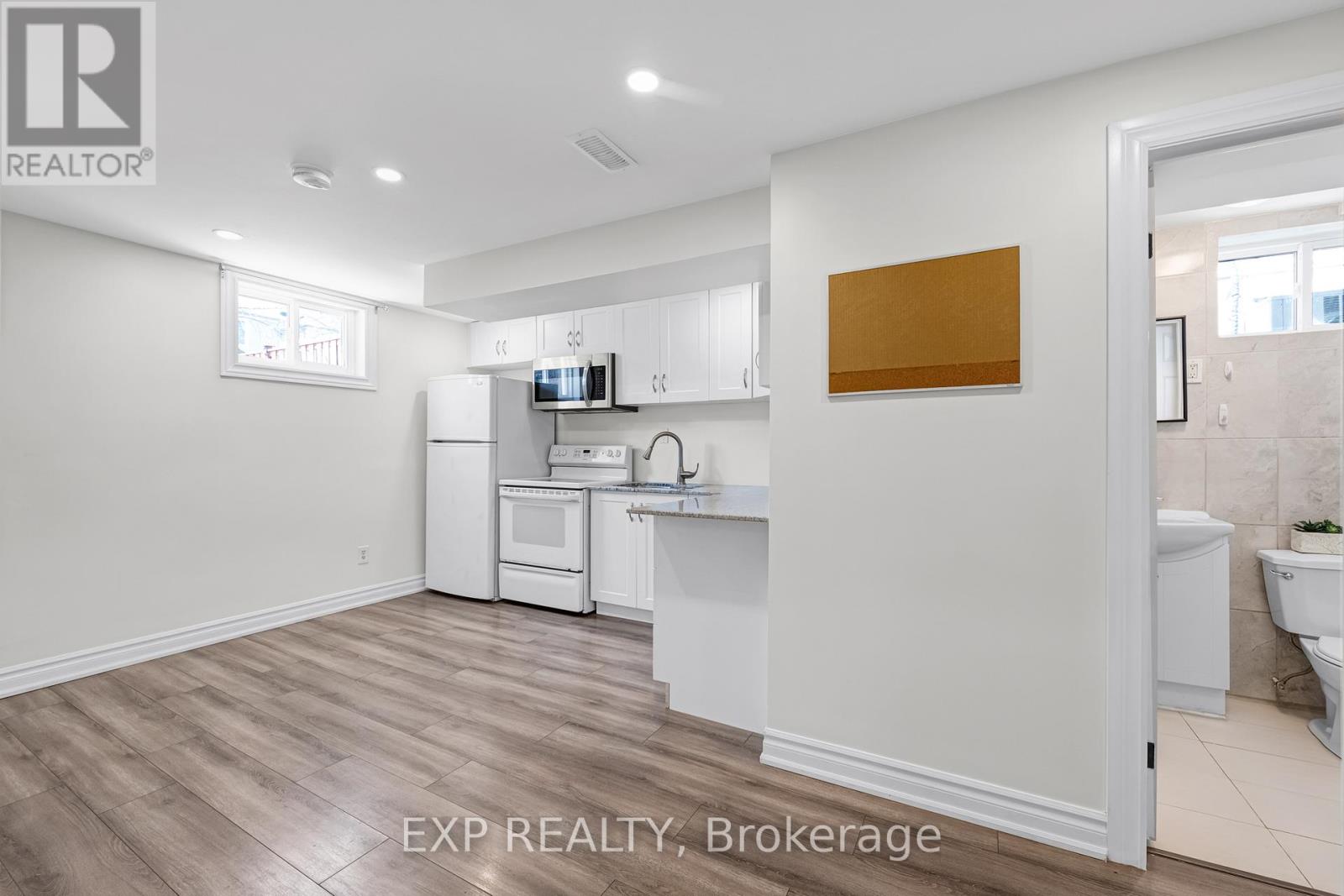 20 Longview Drive, Bradford West Gwillimbury (Bradford), Ontario  L3Z 2H2 - Photo 33 - N12975096