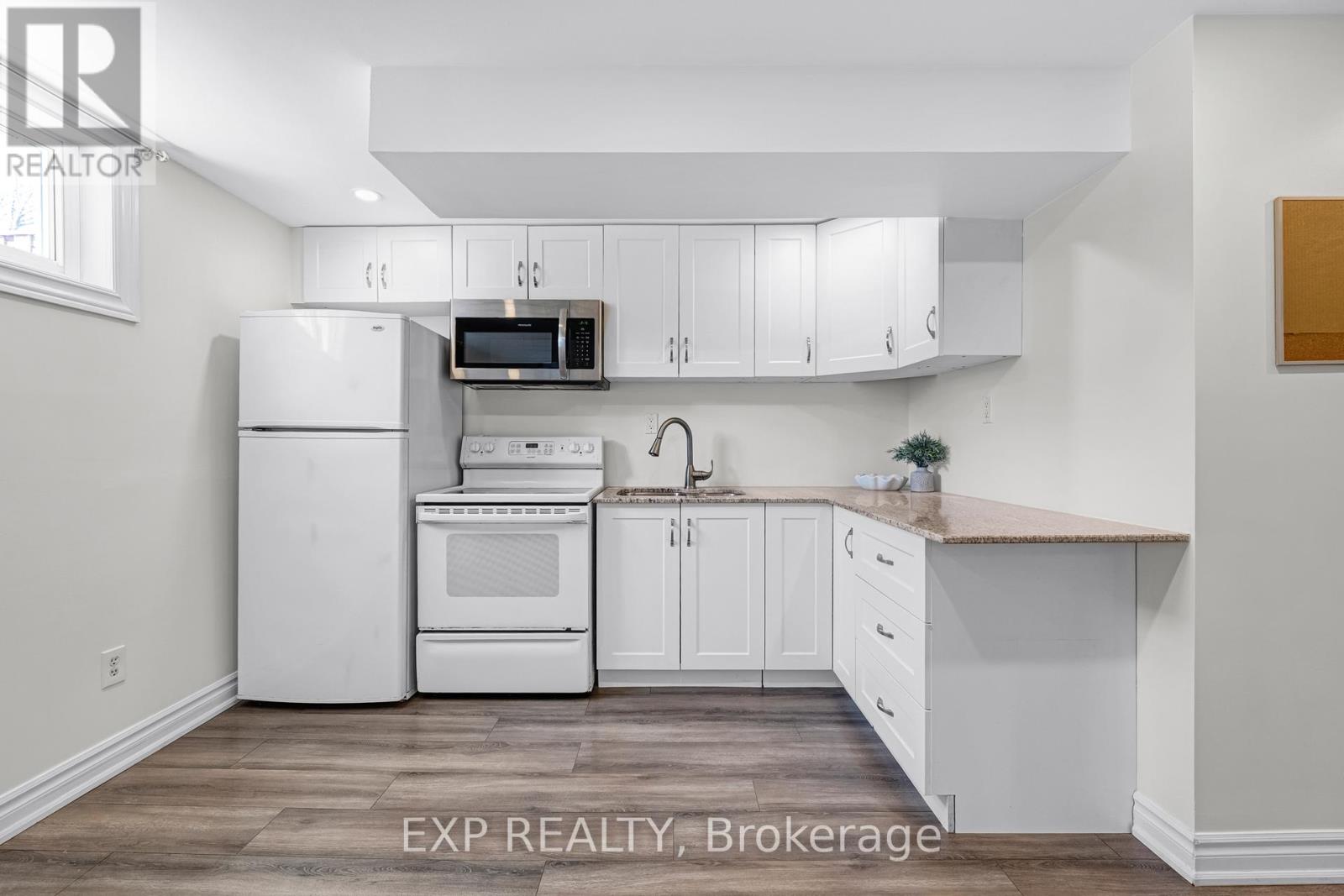 20 Longview Drive, Bradford West Gwillimbury (Bradford), Ontario  L3Z 2H2 - Photo 34 - N12975096