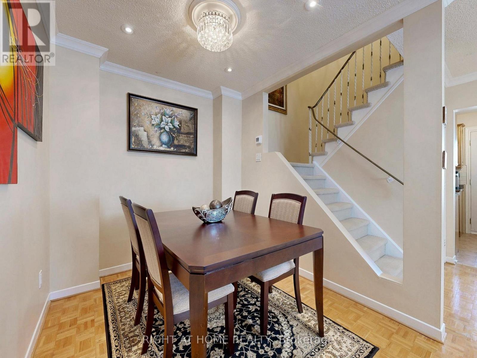 50 Rathfon Crescent, Richmond Hill, Ontario  L4C 5B7 - Photo 17 - N12977766