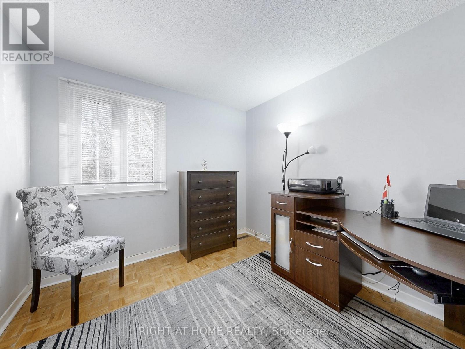 50 Rathfon Crescent, Richmond Hill, Ontario  L4C 5B7 - Photo 34 - N12977766