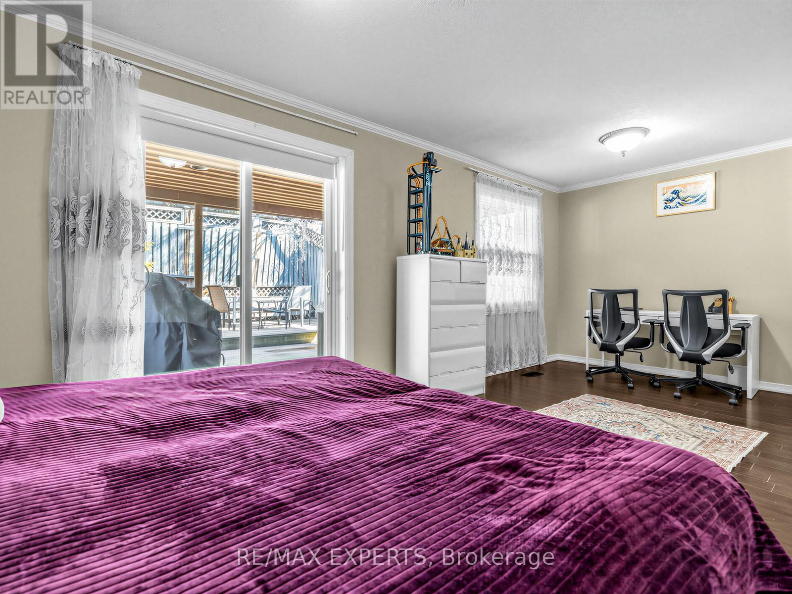 126 Longford Drive, Newmarket, Ontario  L3Y 2Y5 - Photo 15 - N12977768