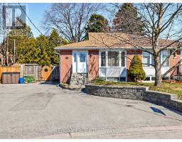 126 LONGFORD DRIVE, Newmarket, Ontario