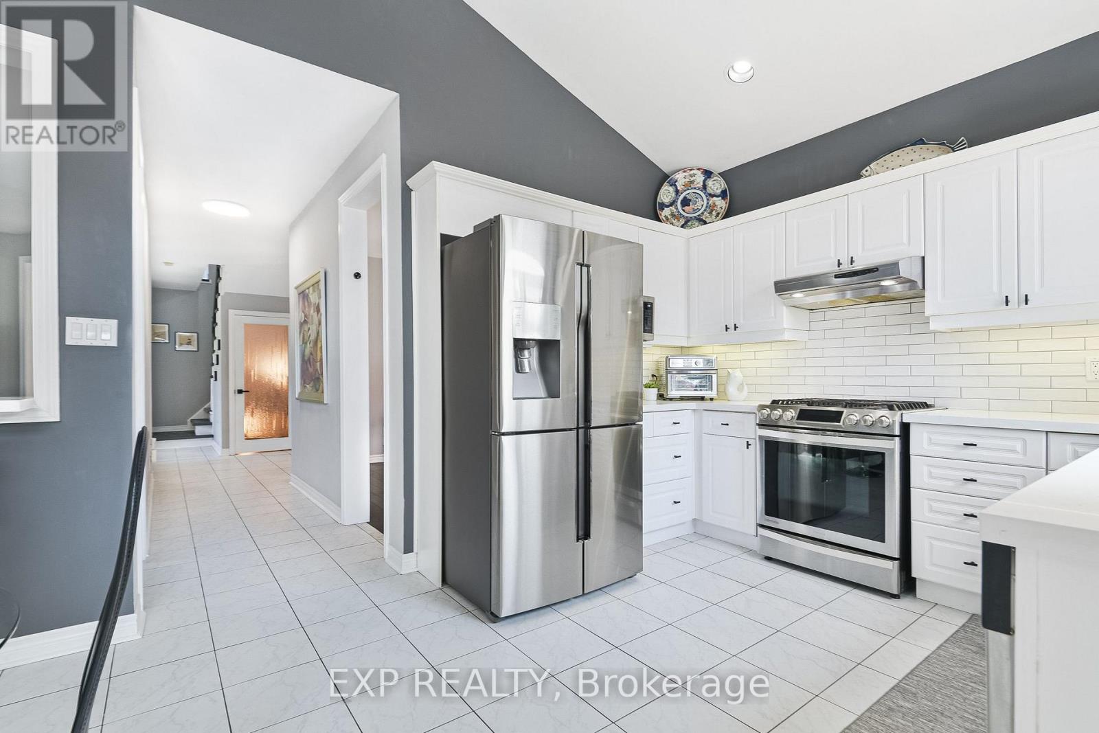 29 Batson Drive, Aurora, Ontario  L4G 7G8 - Photo 14 - N12977784