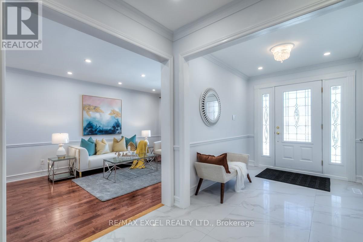 310 Raymerville Drive, Markham, Ontario  L3P 6N9 - Photo 3 - N12977786