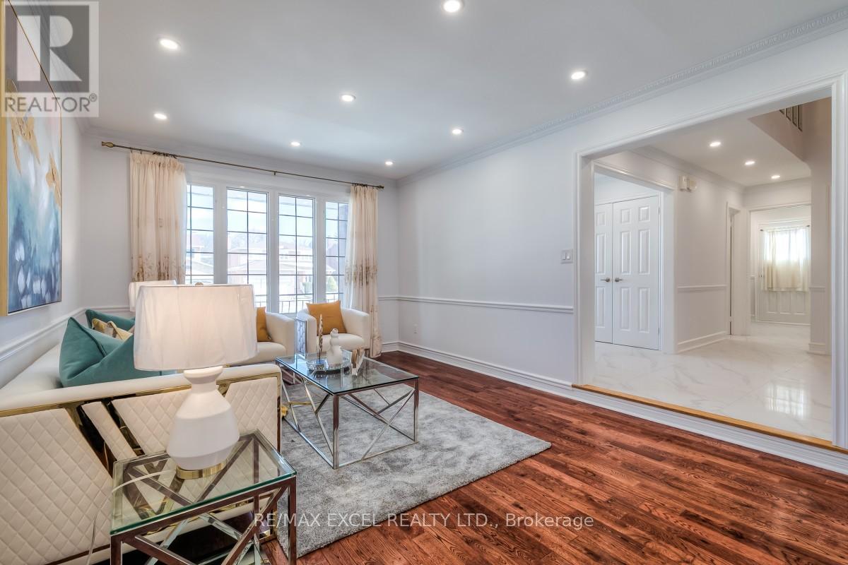 310 Raymerville Drive, Markham, Ontario  L3P 6N9 - Photo 7 - N12977786