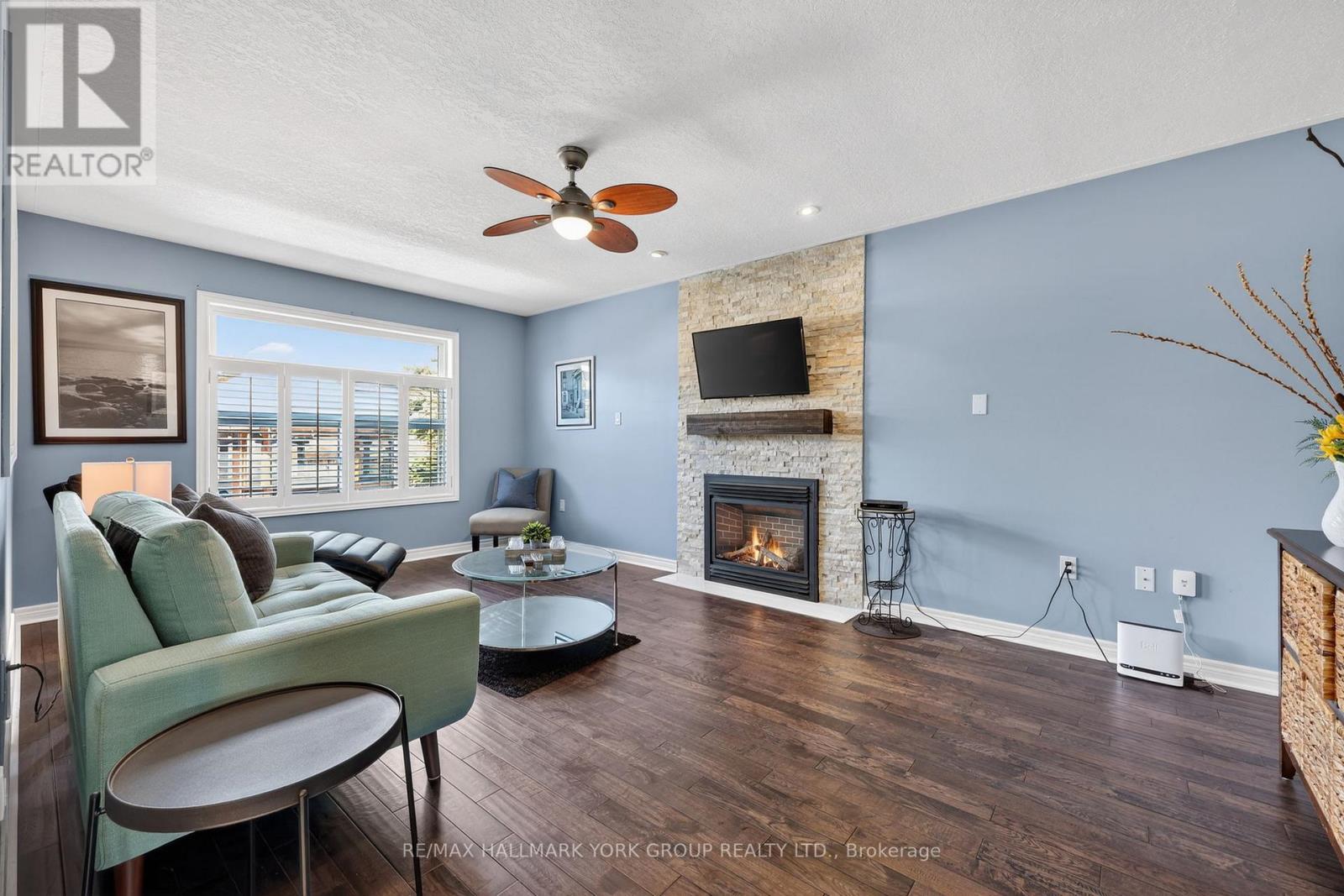 54 Bambi Crescent, Georgina, Ontario  L4P 4C6 - Photo 17 - N12977882