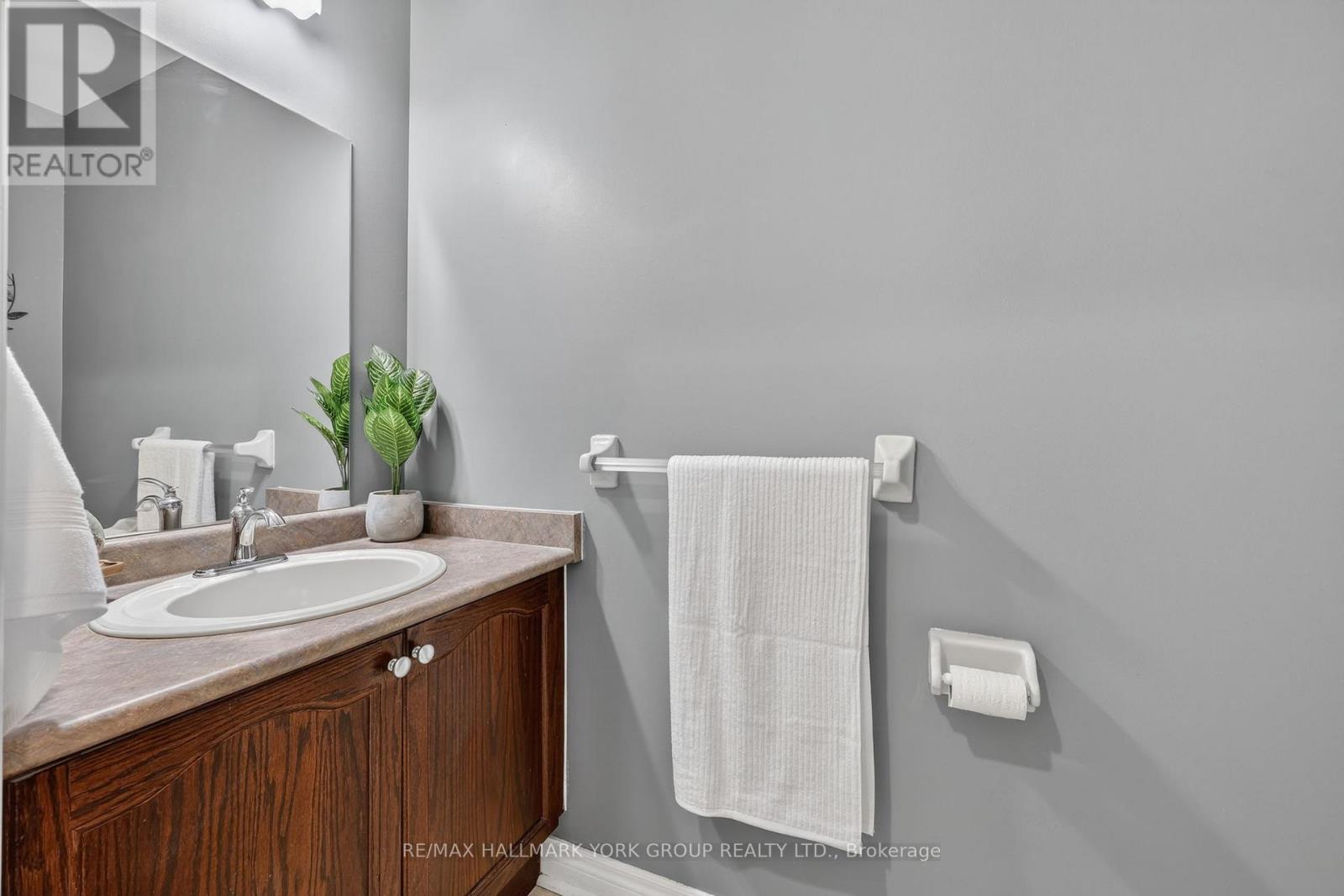 54 Bambi Crescent, Georgina, Ontario  L4P 4C6 - Photo 21 - N12977882