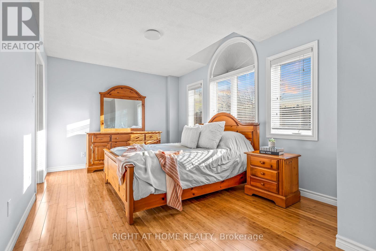 41 Forest Wood Drive, Essa, Ontario  L3W 0J8 - Photo 20 - N12977890