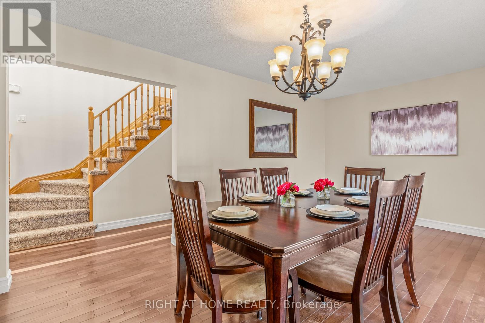 41 Forest Wood Drive, Essa, Ontario  L3W 0J8 - Photo 8 - N12977890