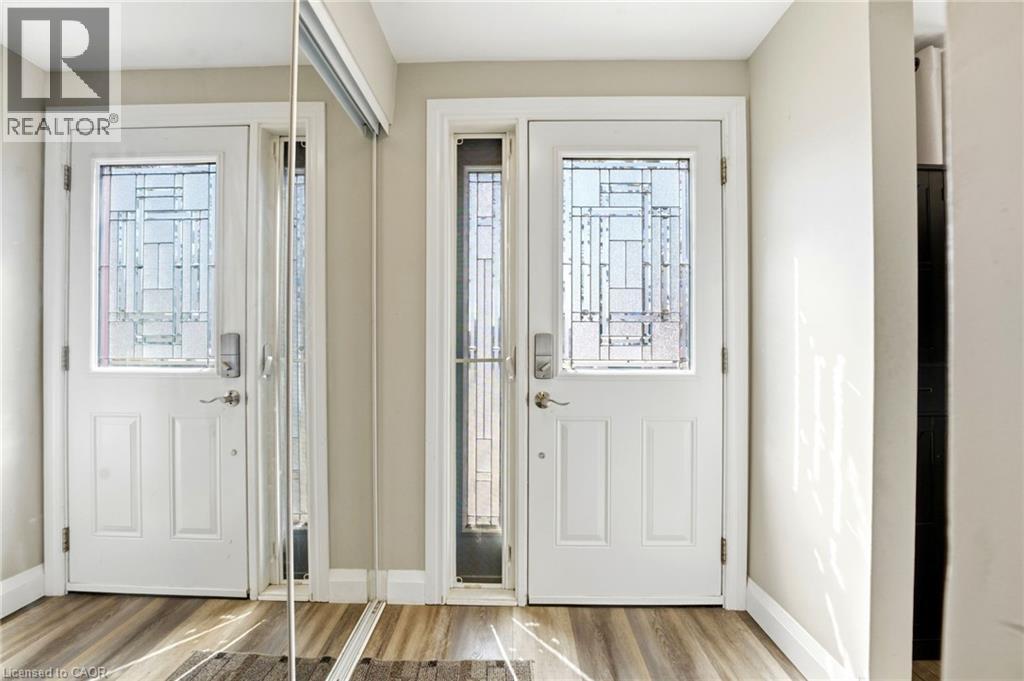 304 Dinison Place, Kitchener, Ontario  N2E 3A6 - Photo 3 - 40818023