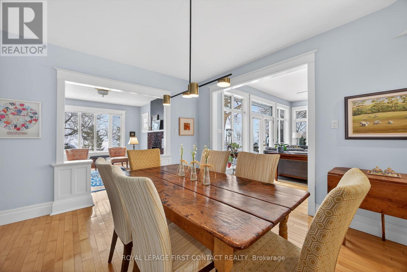 162 Kempenfelt Drive, Barrie (North Shore), Ontario  L4M 1C2 - Photo 12 - S12977824