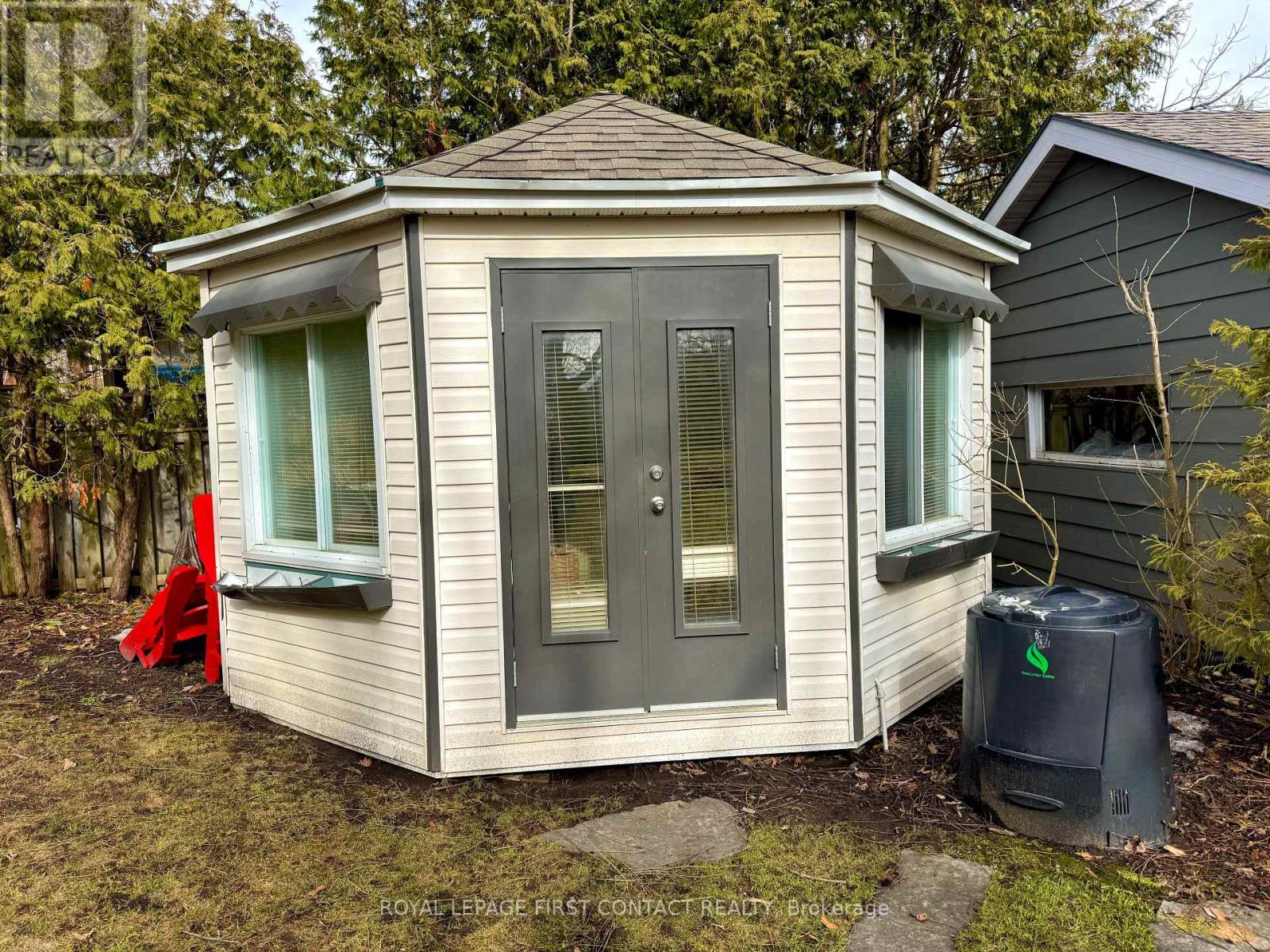 162 Kempenfelt Drive, Barrie (North Shore), Ontario  L4M 1C2 - Photo 42 - S12977824