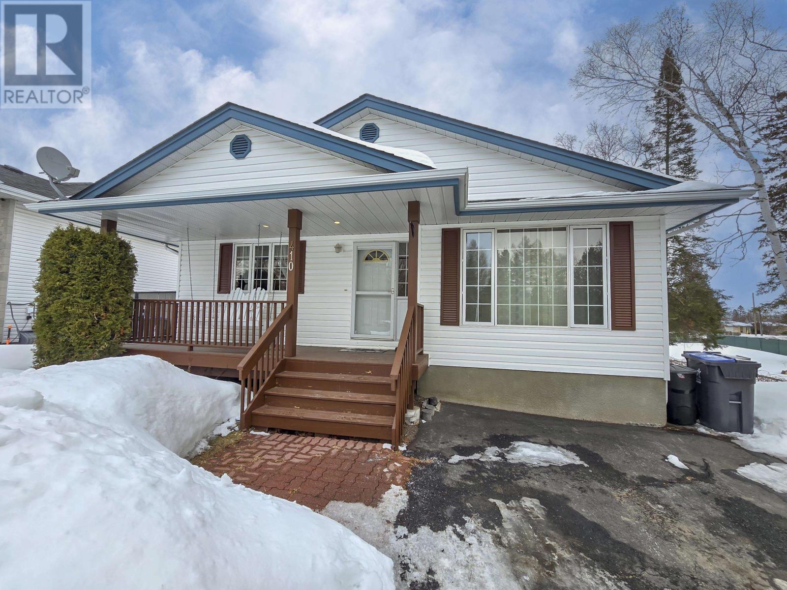 410 Jameson ST, Thunder Bay, Ontario