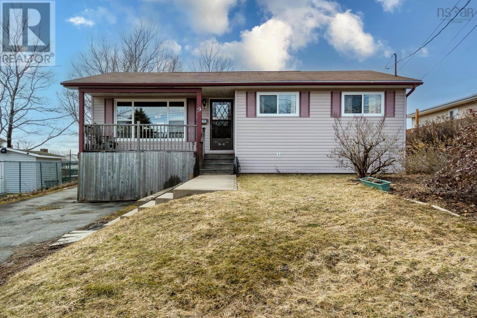 19 Shalimar Crescent, Dartmouth, Nova Scotia  B2W 4L5 - Photo 1 - 202606724